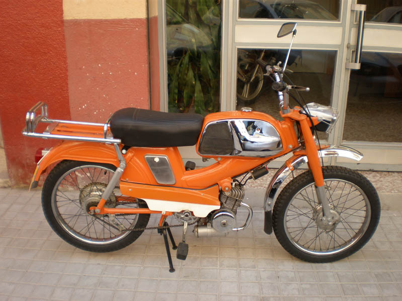 Mobylette GAC Campera de 49 cc y de 1971 lamaneta