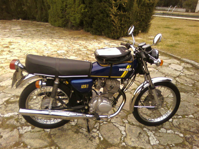 Honda CB 125 Sport de 125 cc de 1981 lamaneta