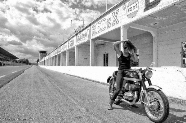 chica bultaco metralla-0001